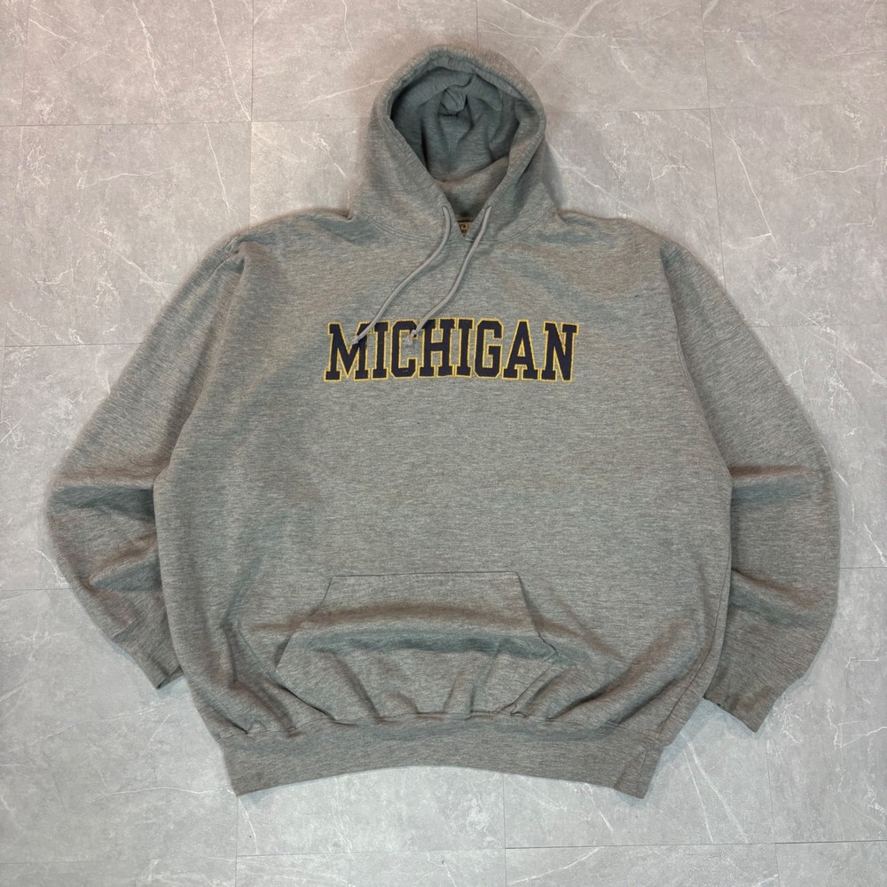 Vintage Michigan university Steve & berry's heavy weight hoodie